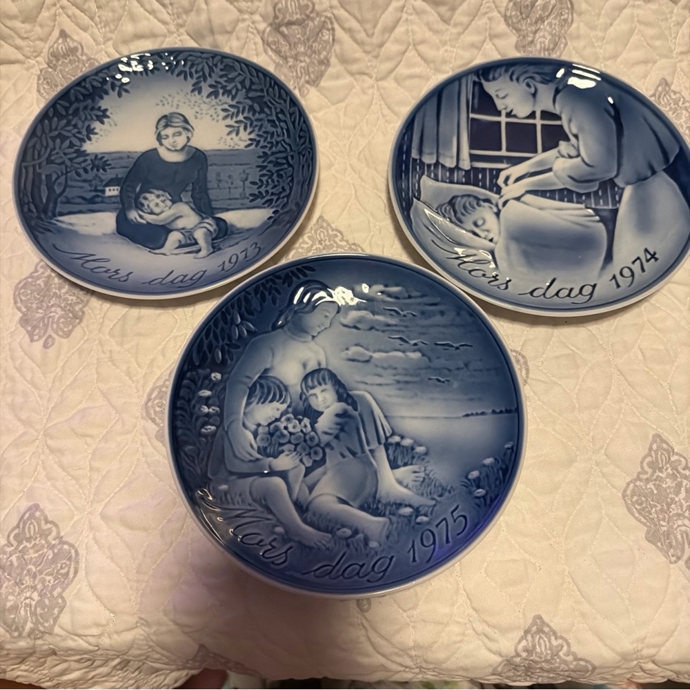 Georg Jensen Blue Ceramic Art Plates 1973,1974,1975